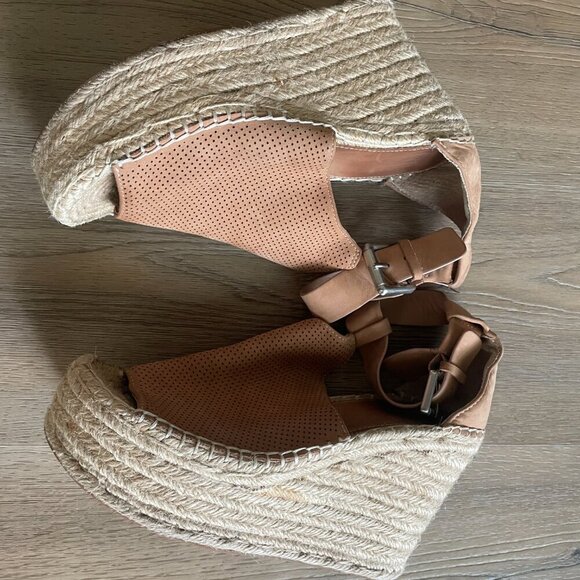 Marc Fisher Shoes - Marc Fisher Mlannie Platform Espadrille Women's Wedge Sandal Size 8 M
